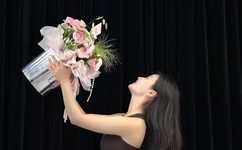 久久丫精品忘忧草西安品